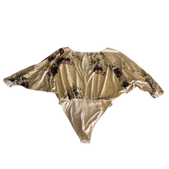 Intimately Free People Body Slouchy Velvet Oversized Ivory Floral Bodysuit Small - Picture 5 of 13